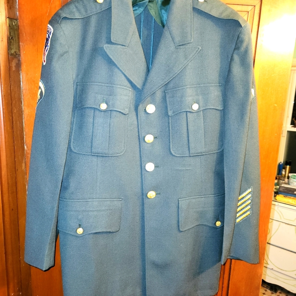 Vintage Vietnam era Army dress jacket